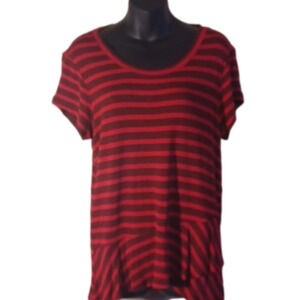 𝅺 Cabi top. Size small.  Colors accurate in first photos..